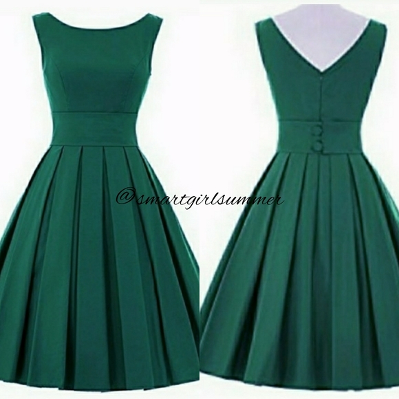 green retro dress